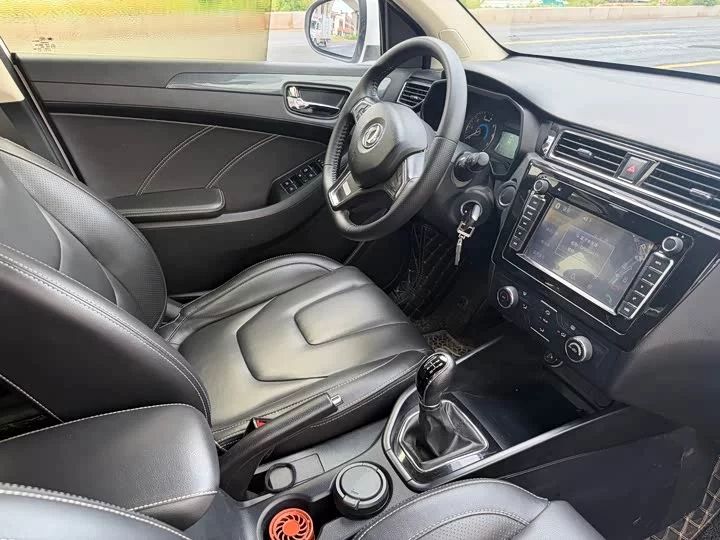Dongfeng Fengon 580