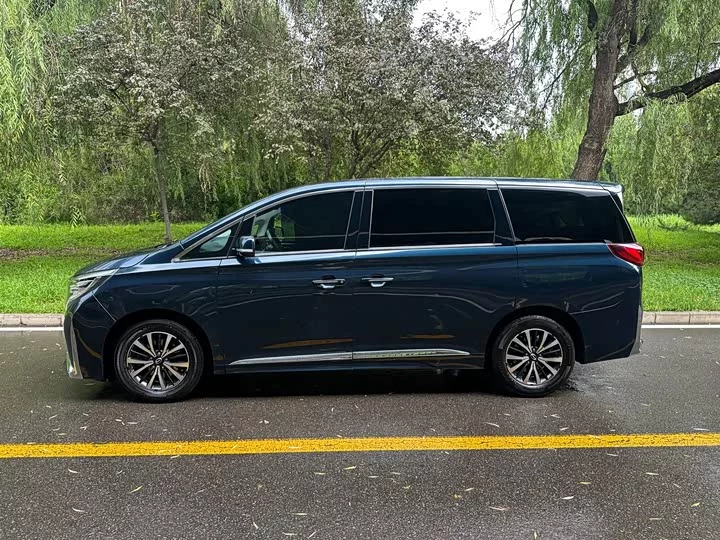 GAC Trumpchi M8