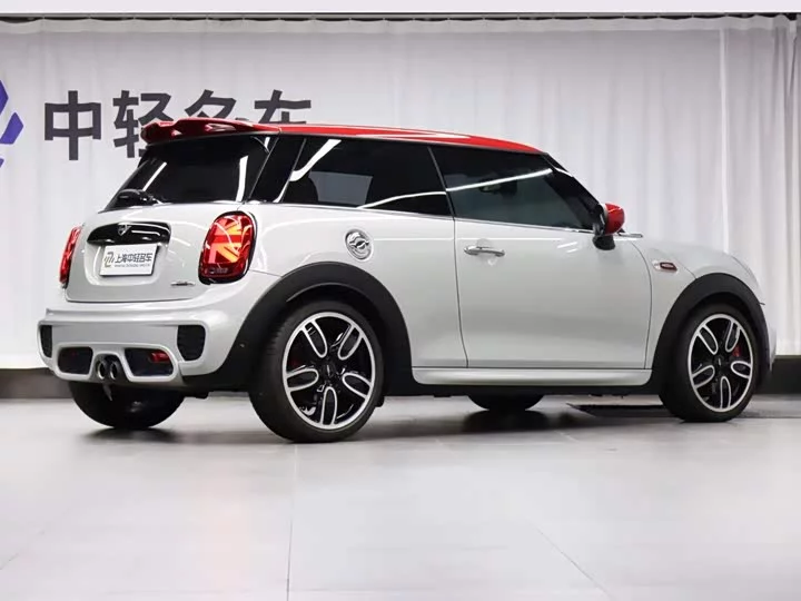MINI JCW