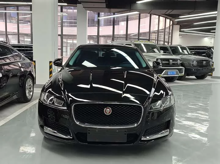 Jaguar XFL