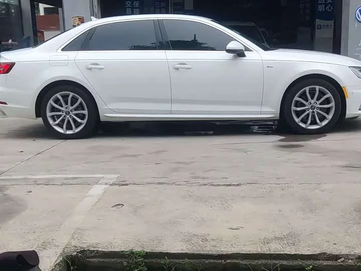 Audi A4L