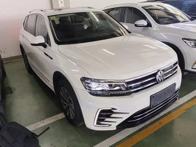Volkswagen Tiguan L Plug-in Hybrid