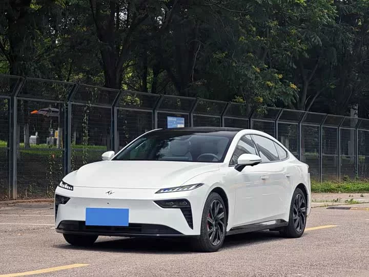 Dongfeng eπ007