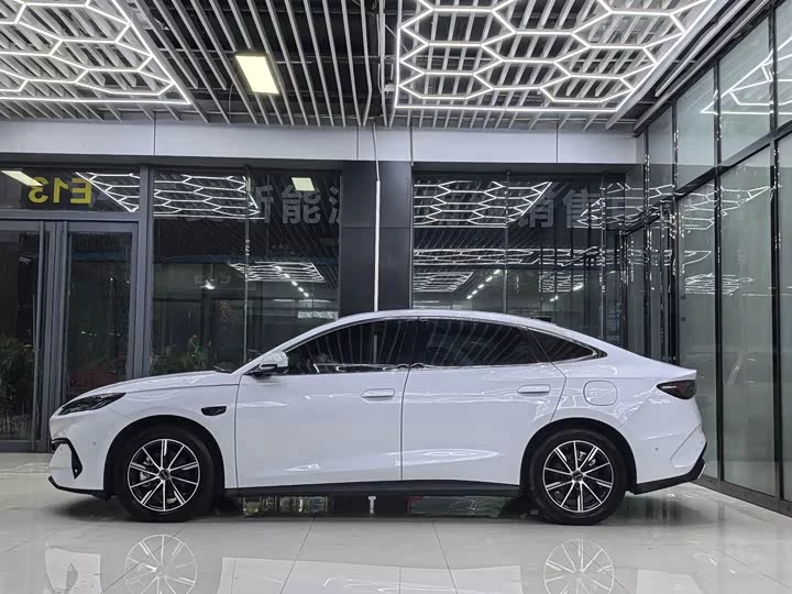 BYD seal 06
