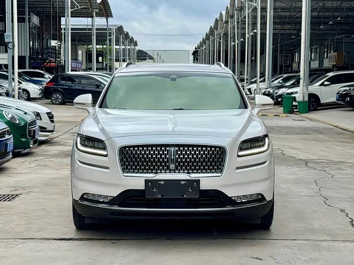 Lincoln navigator