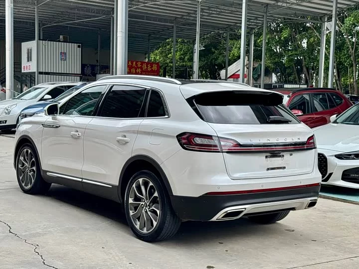 Lincoln navigator