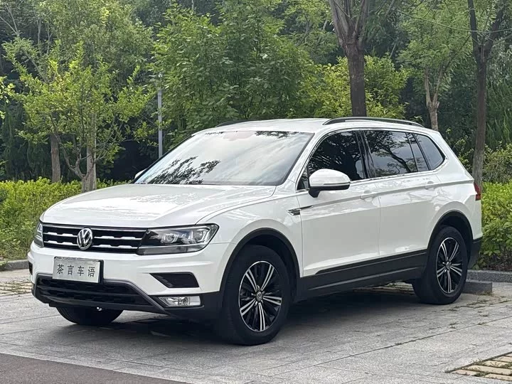 Volkswagen Tiguan L