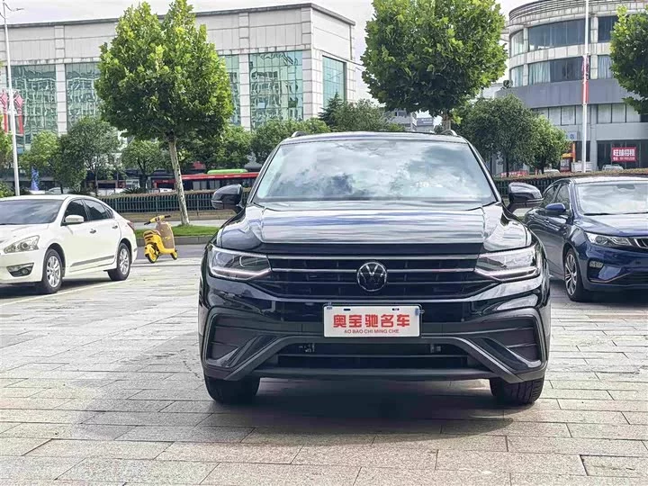 Volkswagen Tiguan L