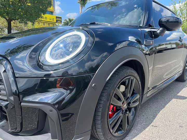 MINI 