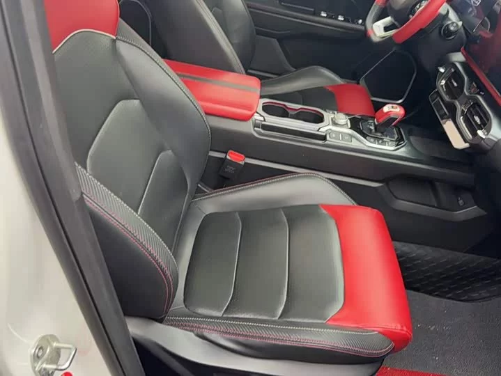 Geely ICON