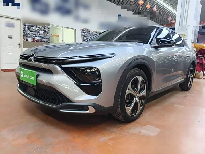 Citroën Versailles C5 X
