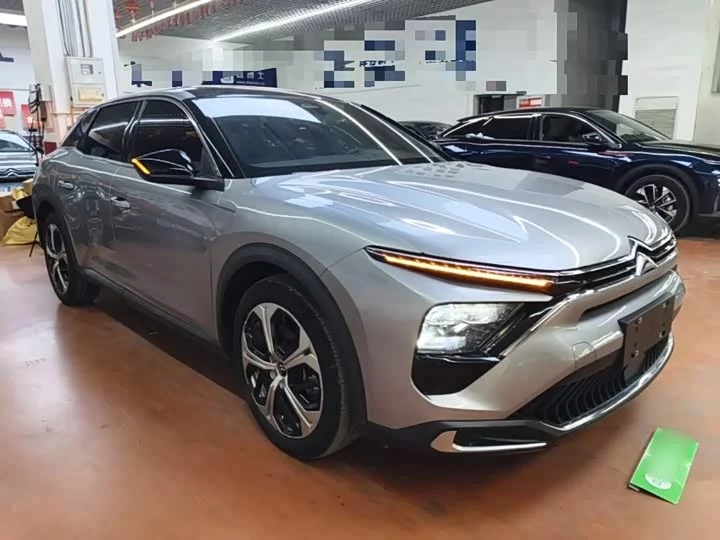 Citroën Versailles C5 X