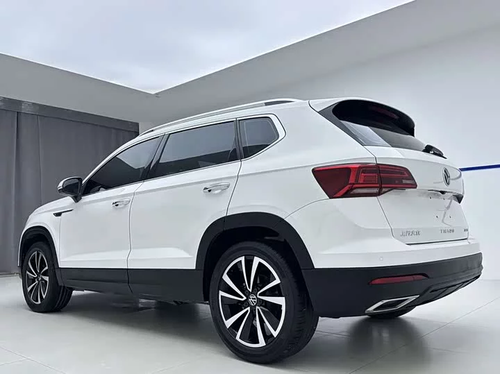 Volkswagen Tharu