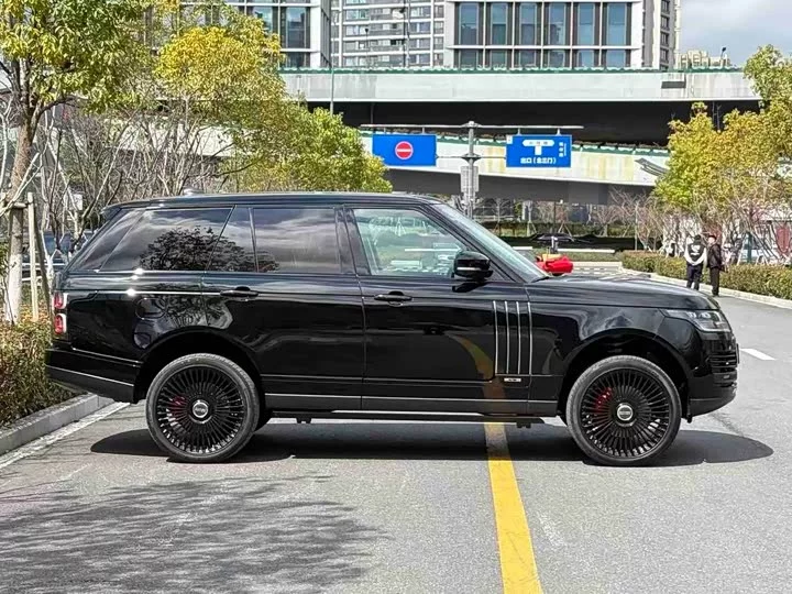 Land Rover range rover