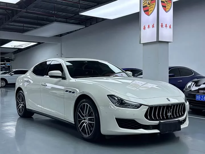 Maserati Ghibli