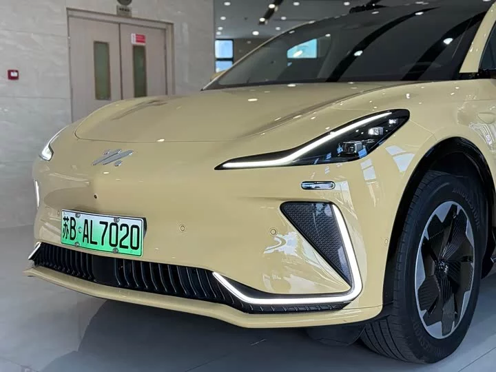Zhiji LS7