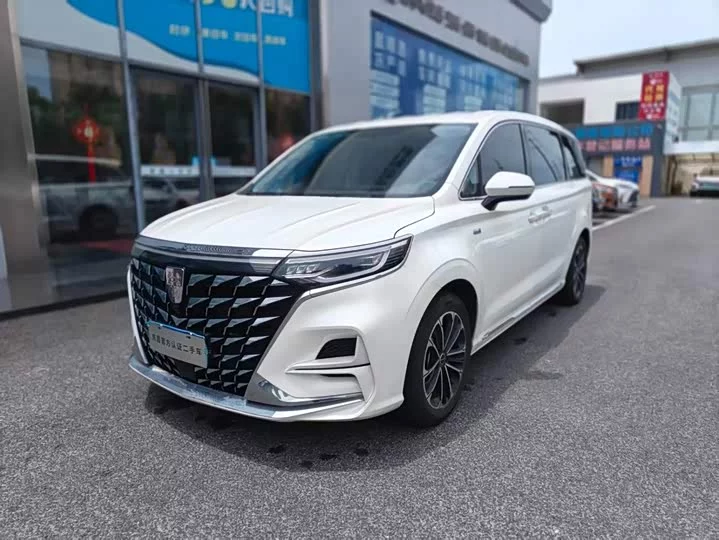 Roewe iMAX8