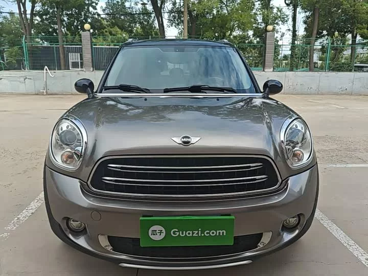 MINI COUNTRYMAN