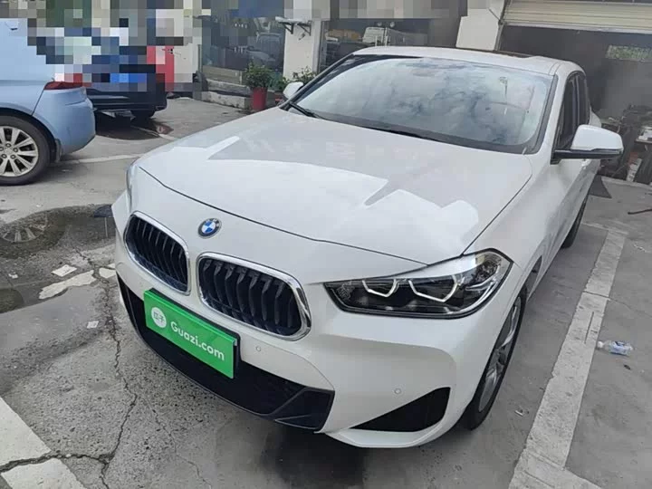 BMW X2