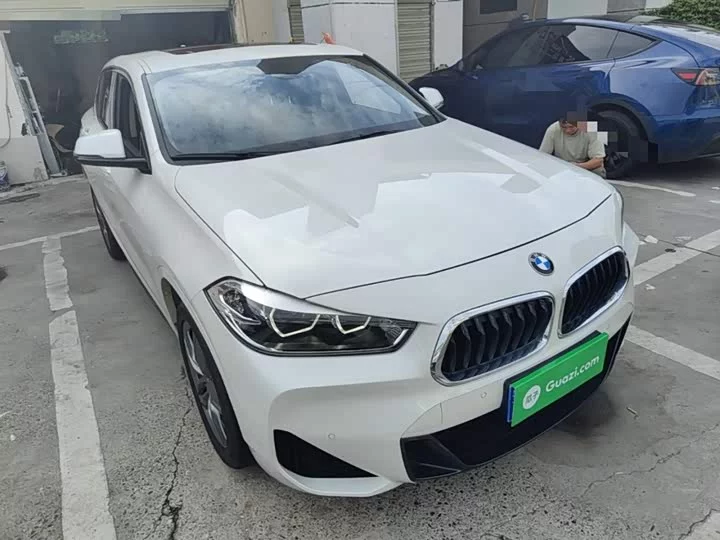 BMW X2