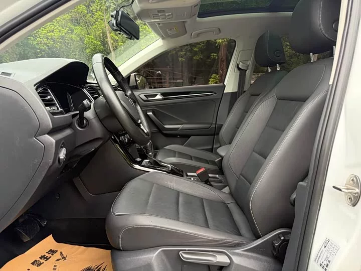 Volkswagen T-ROC Tange