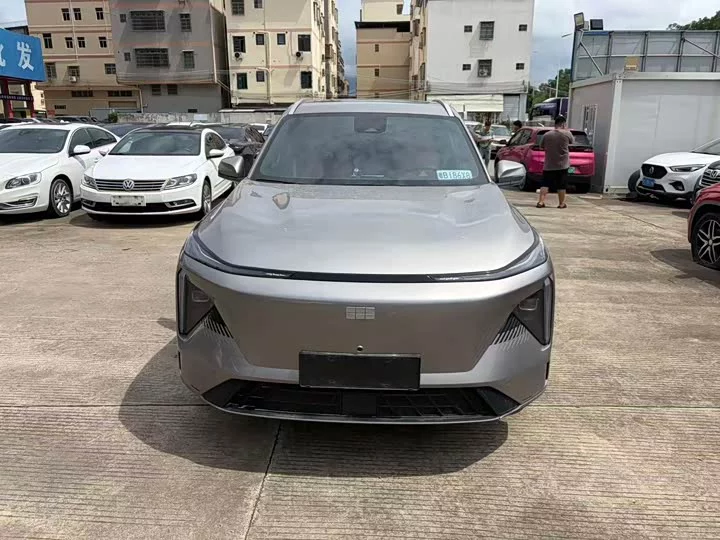 Geely Galaxy L7