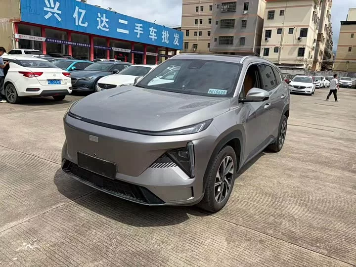 Geely Galaxy L7
