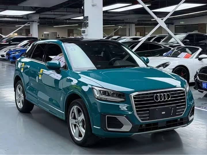 Audi Q2L