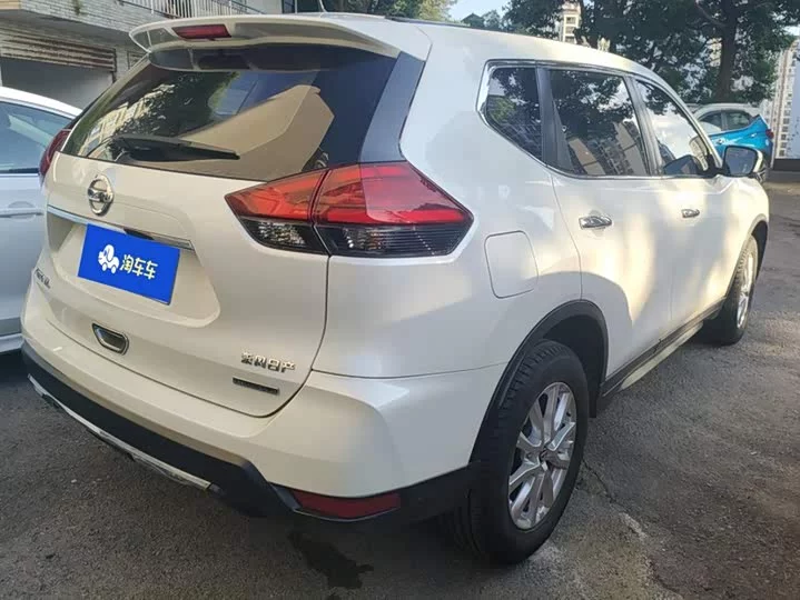 Nissan Qijun