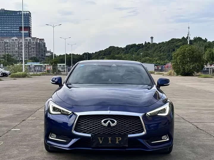 Infiniti Q60