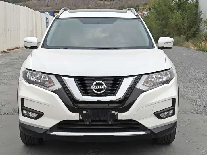 Nissan Qijun