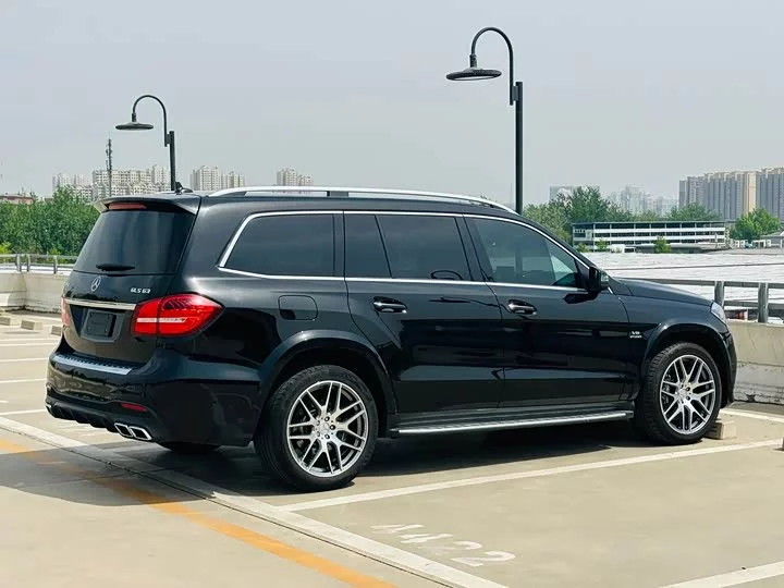 Mercedes-Benz GLS AMG