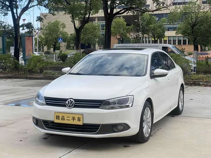 Volkswagen Sagitar