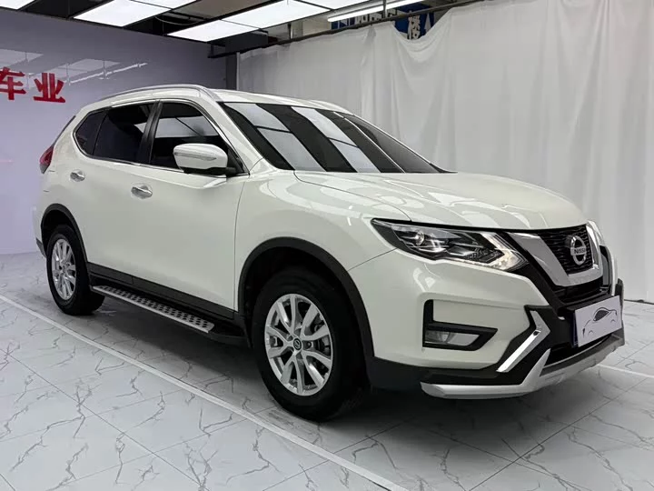 Nissan Qijun