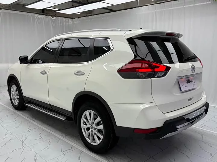 Nissan Qijun