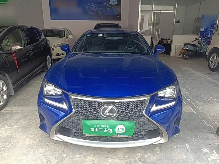 Lexus RC