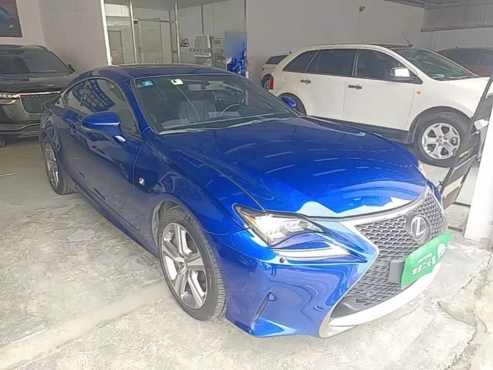 Lexus RC