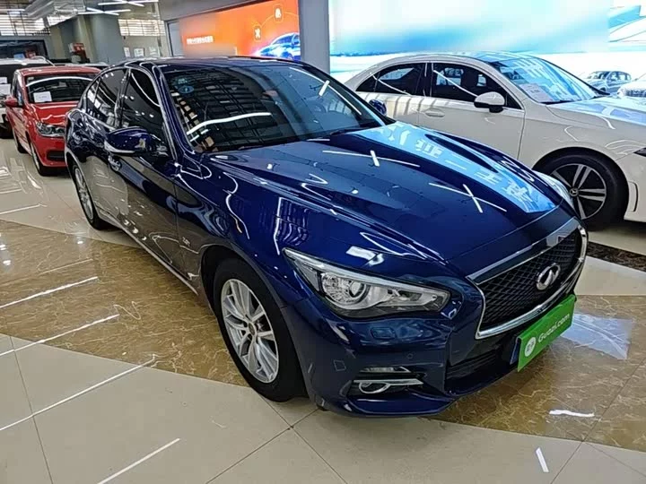 Infiniti Q50L