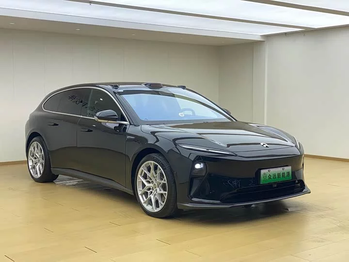 NIO ET5T