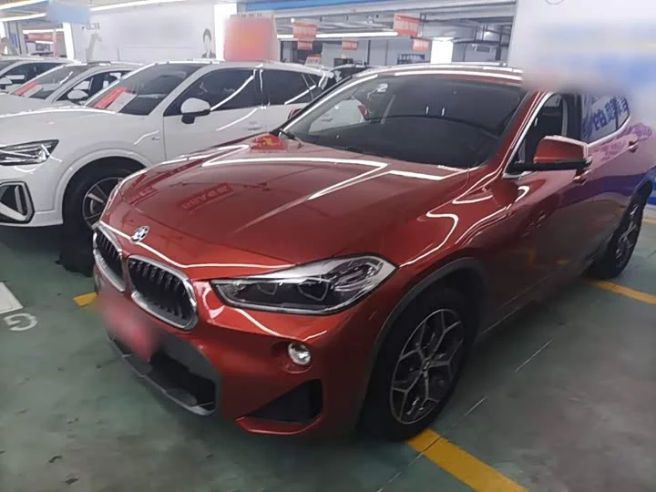 BMW X2