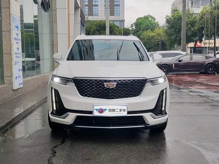 Cadillac XT6