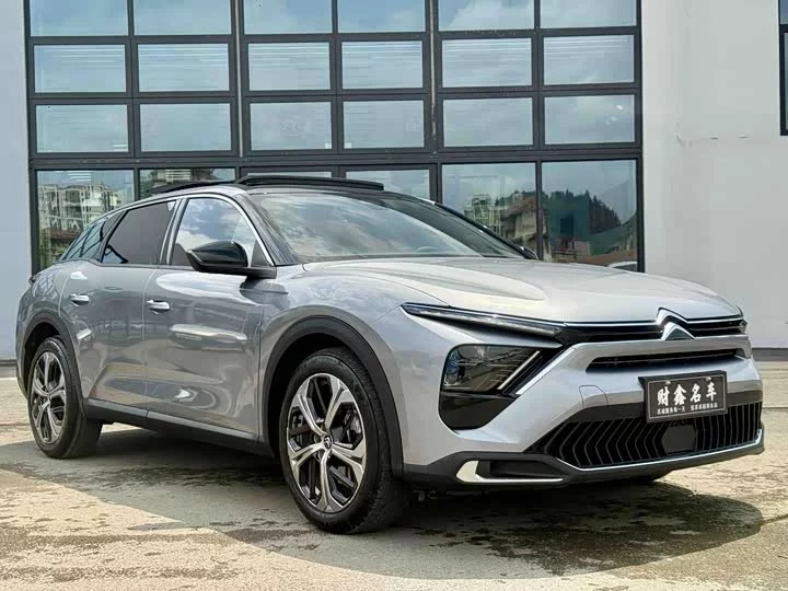 Citroën Versailles C5 X