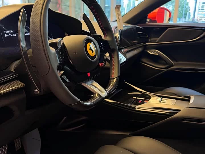 ferrari Purosangue