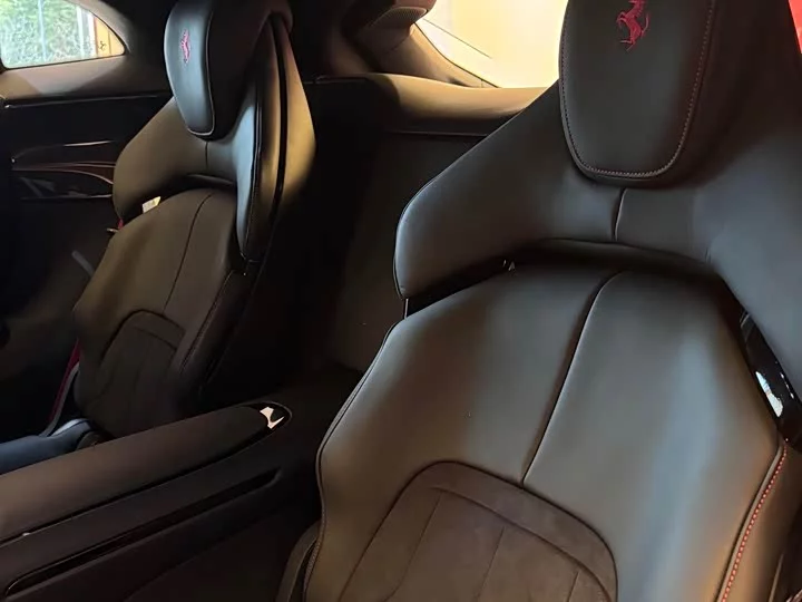 ferrari Purosangue