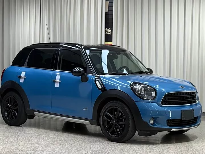 MINI COUNTRYMAN