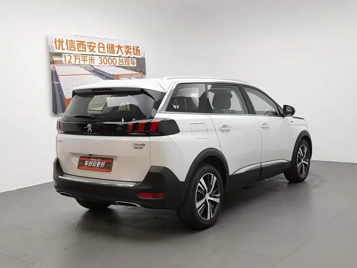 Peugeot 5008
