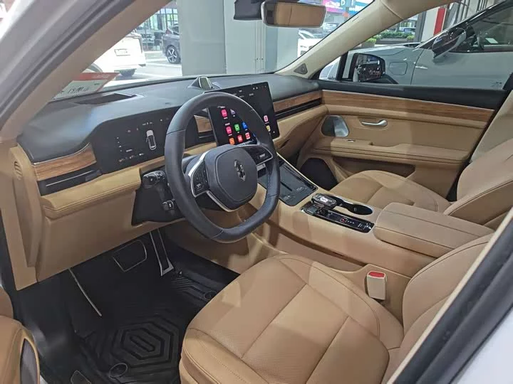 AITO Question Wenjie M5