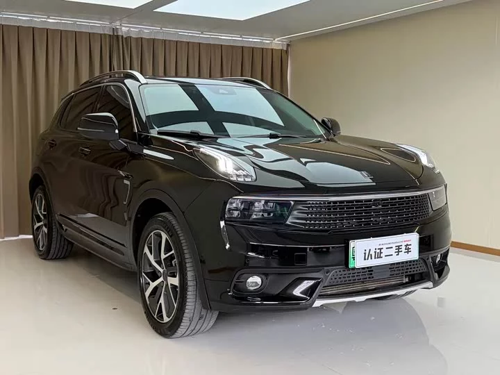 Lynk & Co 01 EM-P