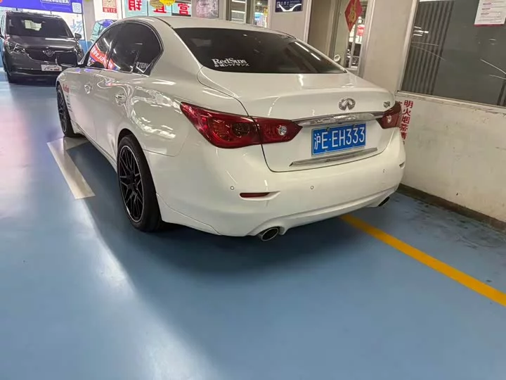 Infiniti Q50