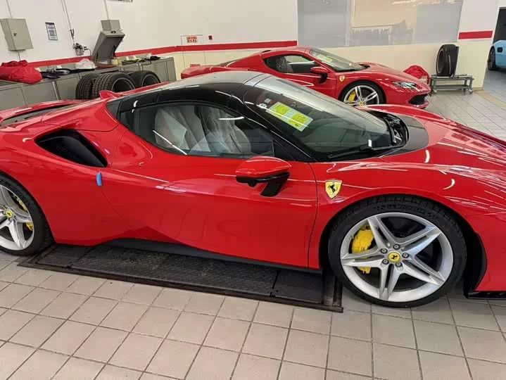 ferrari SF90